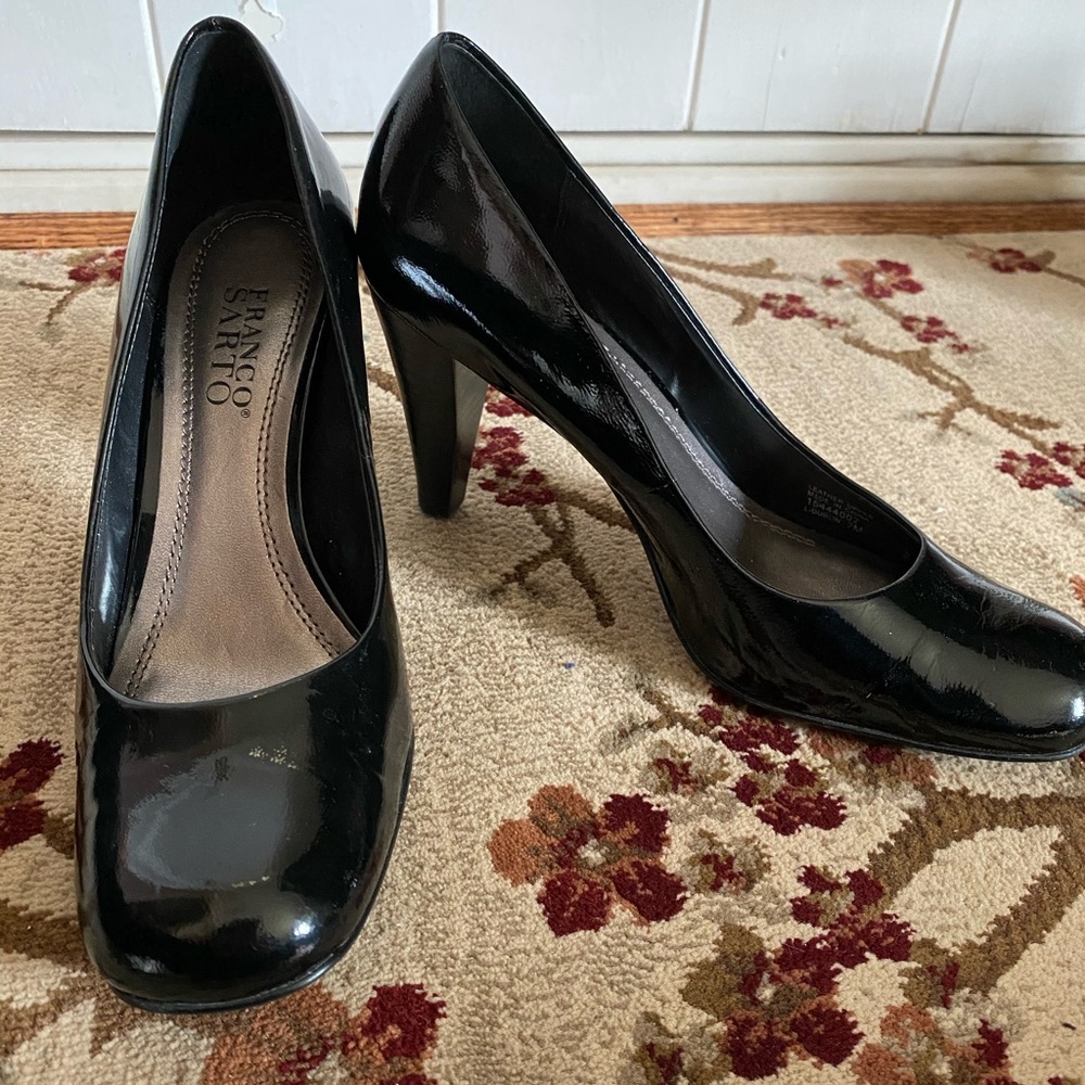 Franco Sarto High heel patent leather pumps